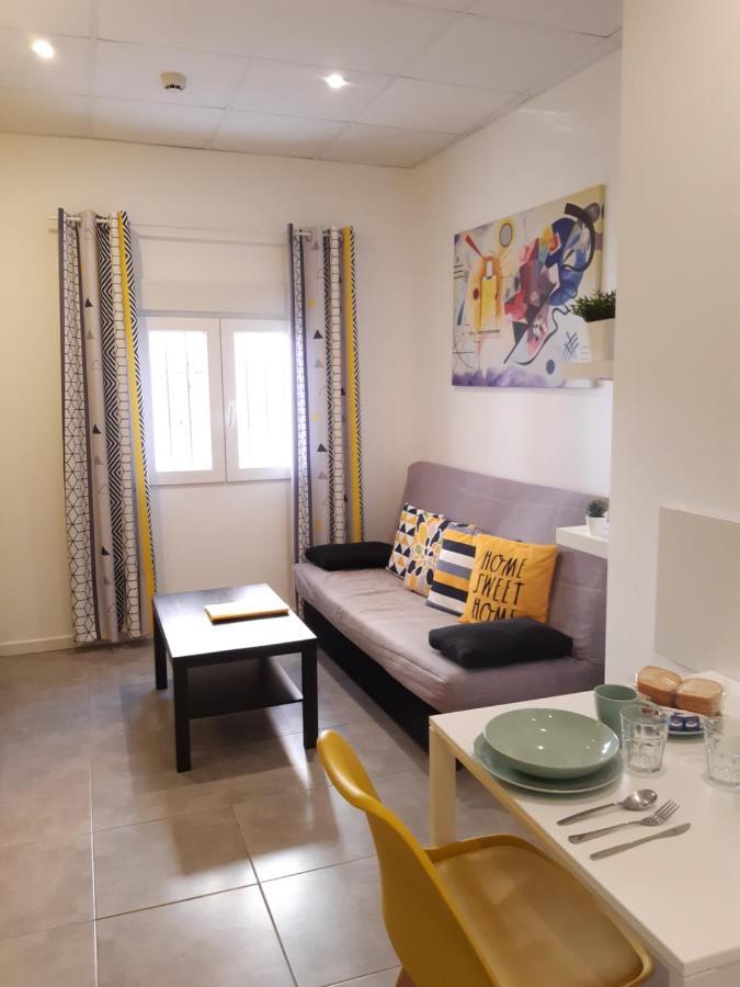 The Yellow Corner Apartment Alicante Exterior photo